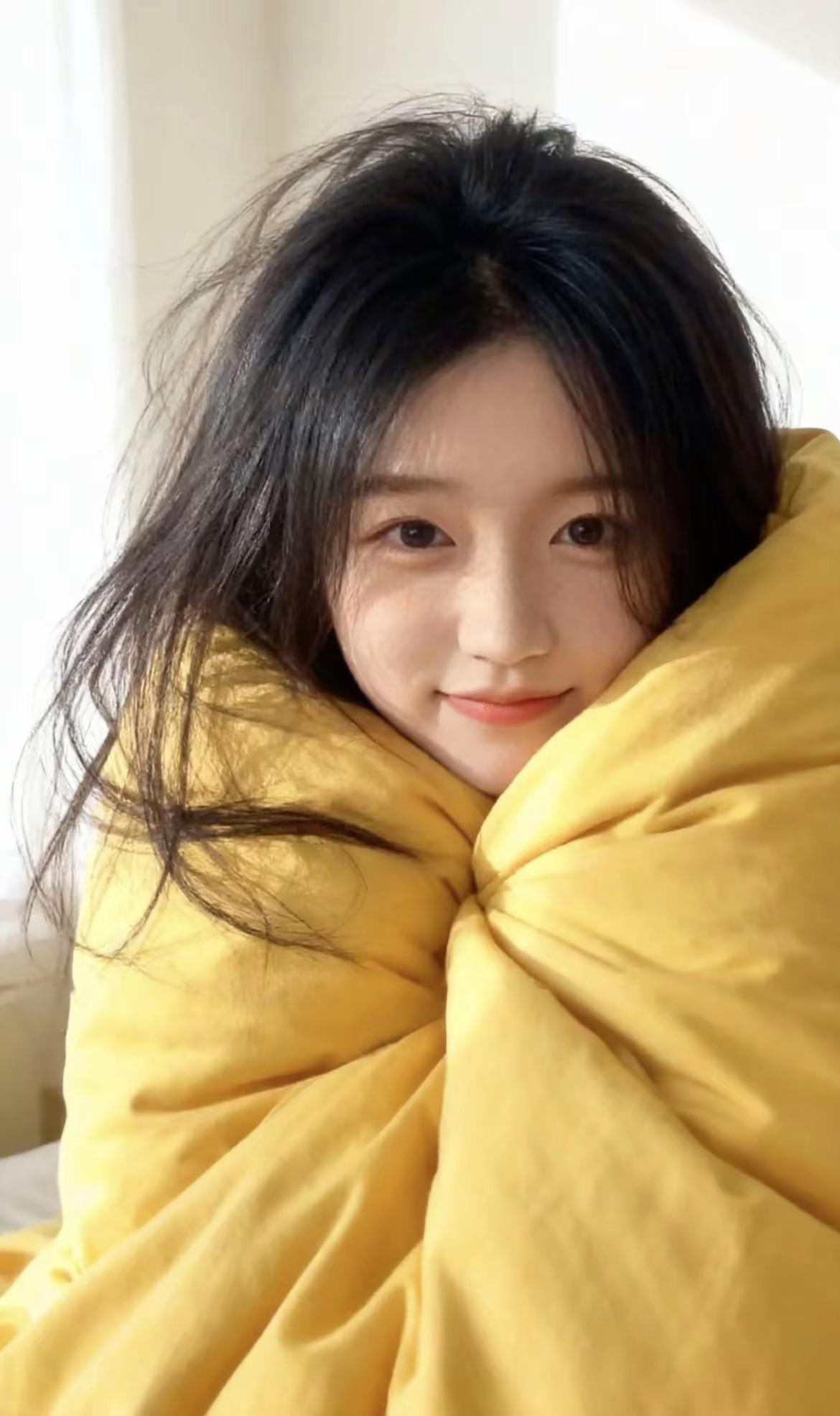 风起一城凉……🥶。自拍日常 清纯甜美 少女 美女