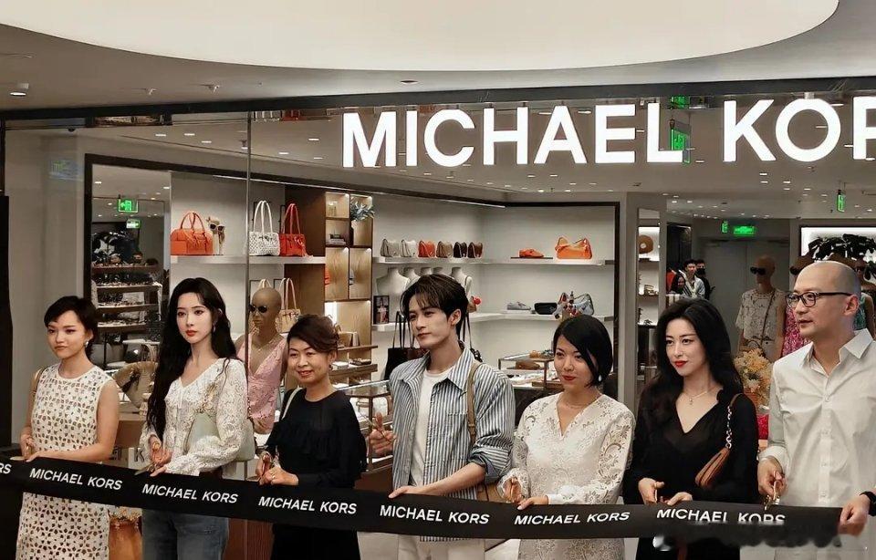 珠珠秒了，连续十年上全球百大最美面孔 