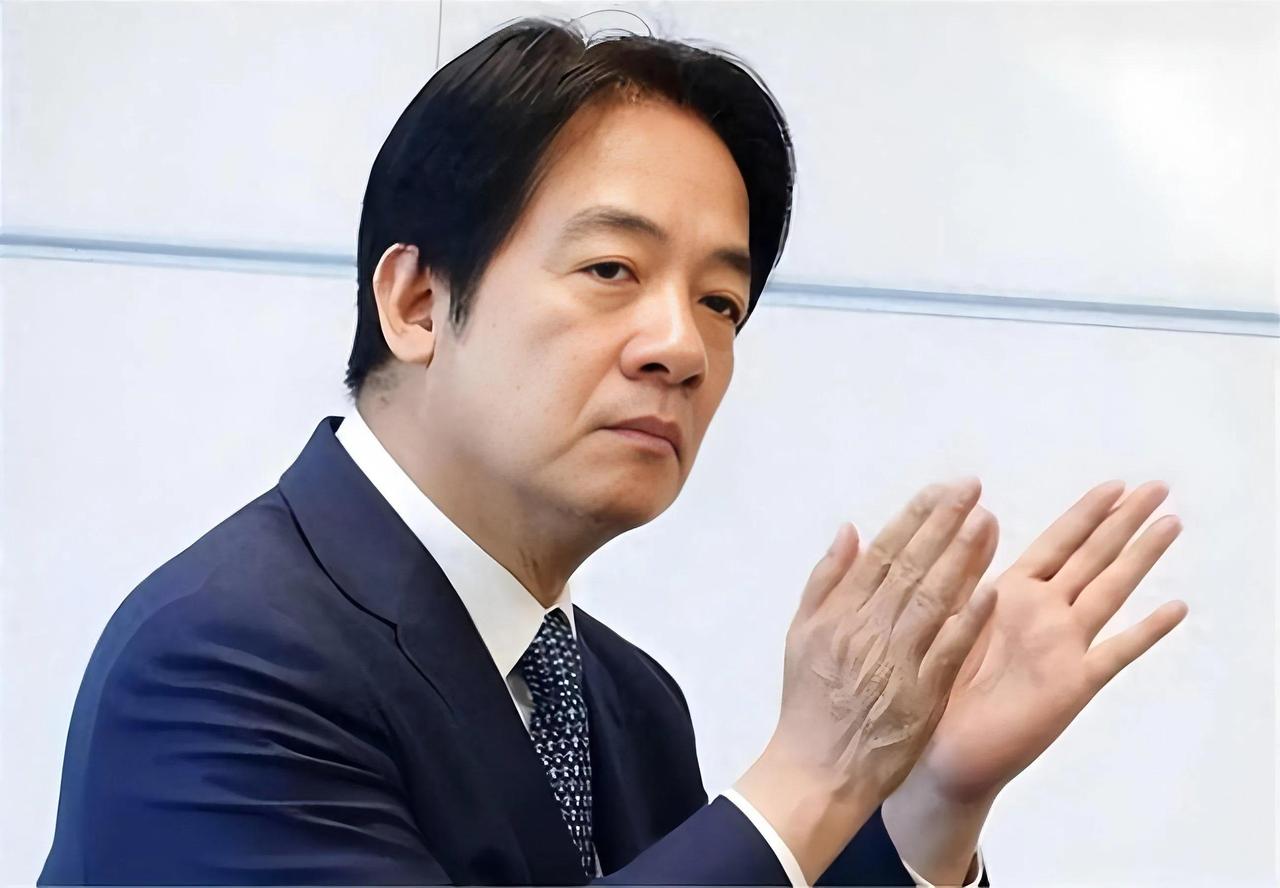 不顾民生硬闯国际空域遭拒，赖清德外访闹剧暴露孤立本质。

当务之急本是集中力量应