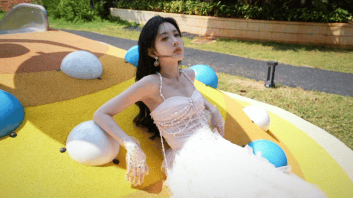 孟子义粉嫩仙女裙造型十亿吨跑男的料奔跑吧 看到孟子义的仙女裙路透直接心动，温柔甜