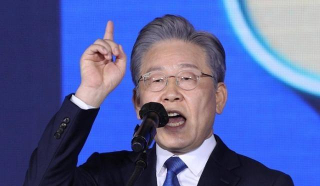 九三阅兵后，李在明终于对中国出手了！李在明一纸政令，直接把韩国驻华大使给换了，然