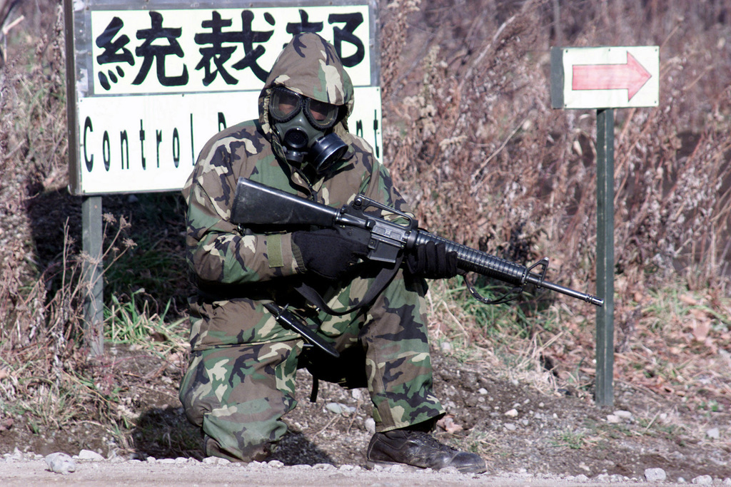 2001年，美国海军陆战队在日本北海道开展“森林之光”演习。 