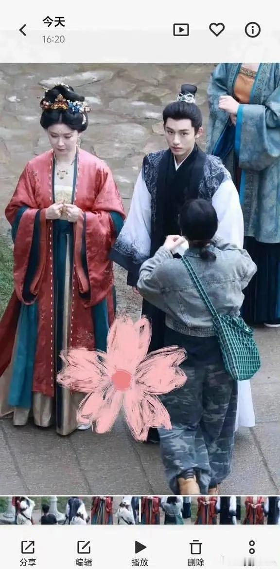 董思成粉丝要崩溃了吧哈哈这剧组也是服了 