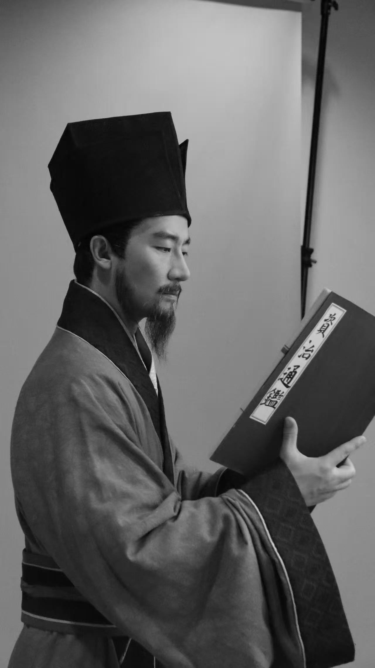 黄轩的司马光不像是演的这才是好演员塑造历史人物的方式！不悬浮不浮夸，慢慢沉淀出人