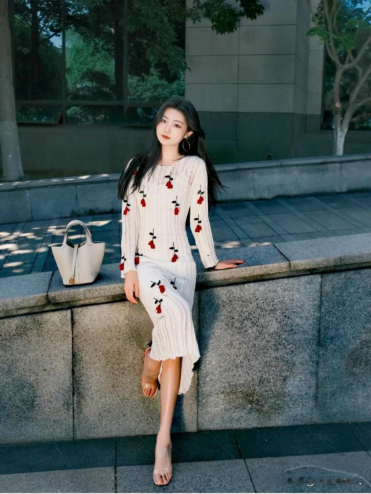 穿裙子的小姐姐真好看