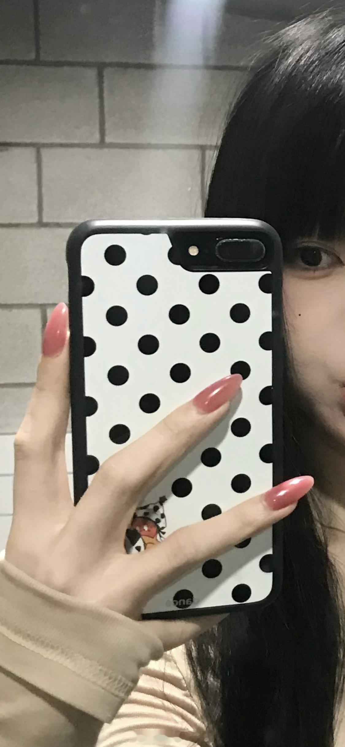 还是以前的home键iPhone有意思！ ​​​