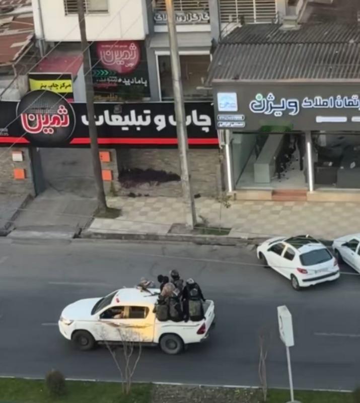 伊朗这一次，给委内瑞拉上了一堂真正的战略课！伊朗巴斯基民兵分成大批小分队，进入伊