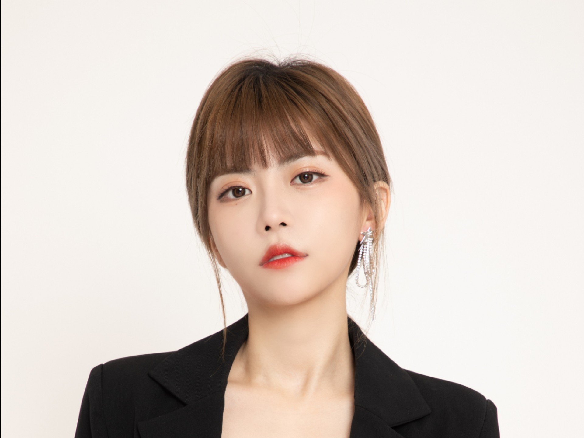 初代电竞女神，以下9人谁是你电竞路上的启蒙老师？（依次:陈一发、周淑怡、小苍、小