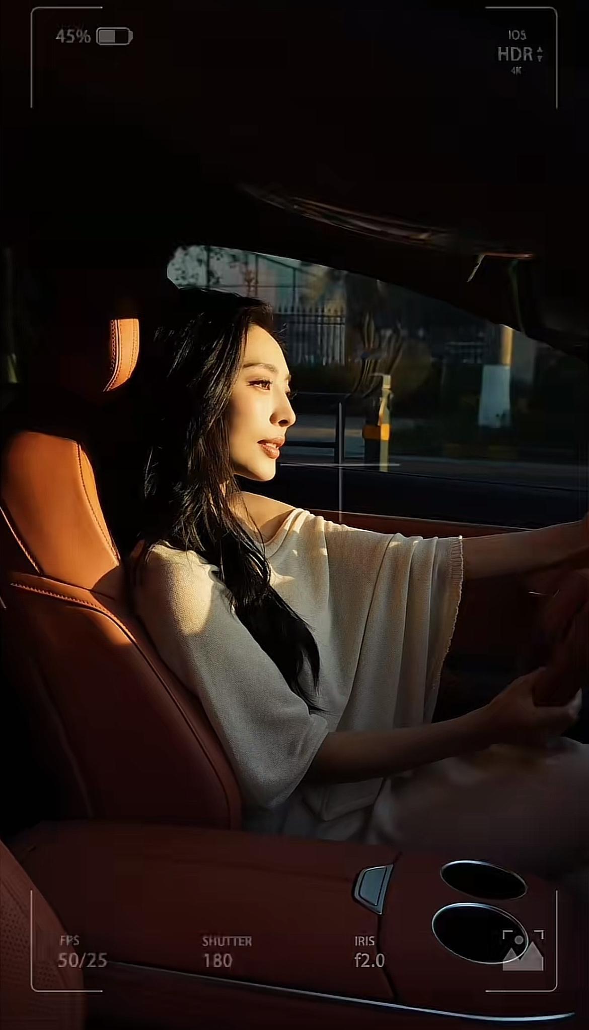 深蓝S07于2024年7月25日全球上市，定位中型新能源SUV。

2024款（