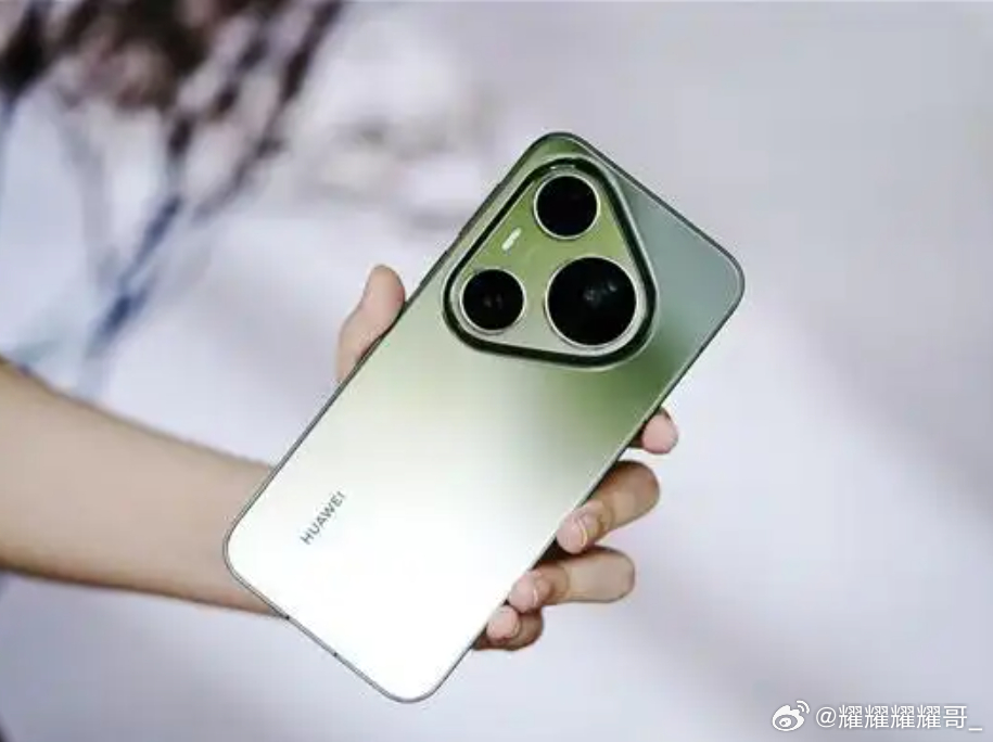 华为今天在吉隆坡发Pura 90s海外版，最关键的是5G标识终于明明白白回来了，