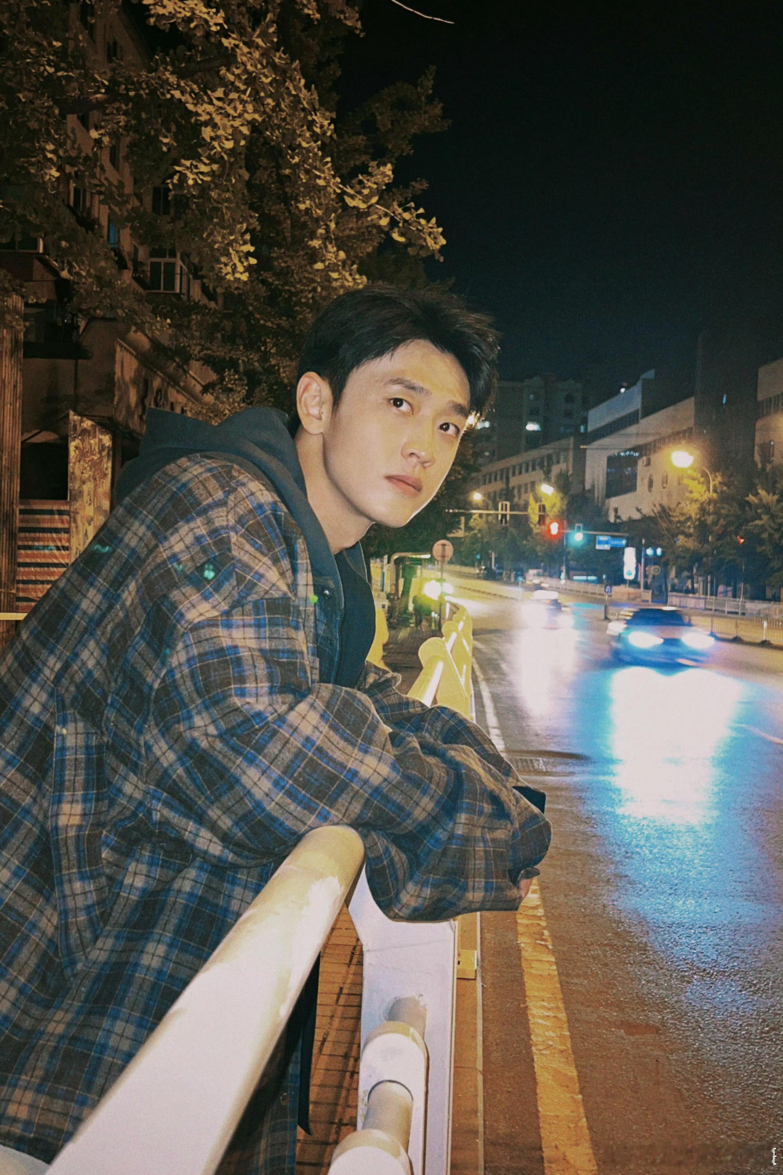 王天辰不愧是理想型姐夫看完王天辰这段谁不想跟他结婚 人夫感直接拉满！王天辰居家松