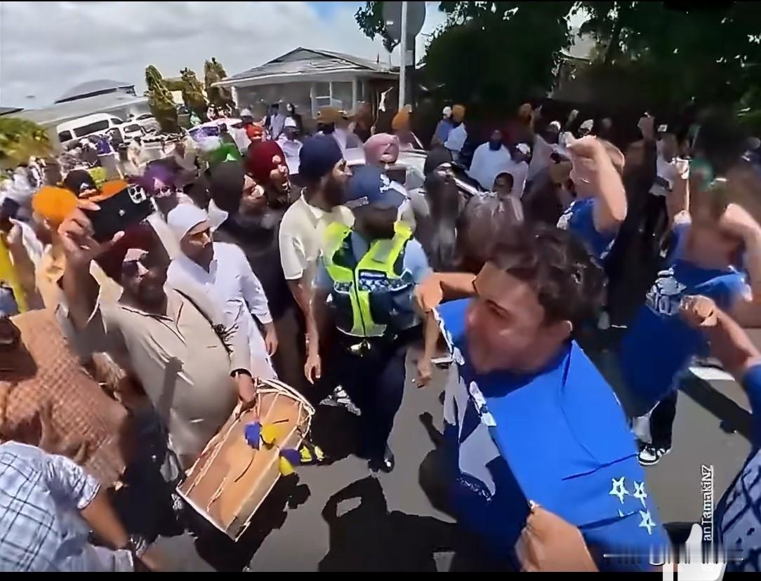 新西兰最近不太平。本地居民与印度锡克移民爆发冲突，抗议者高喊“这里是新西兰，不是