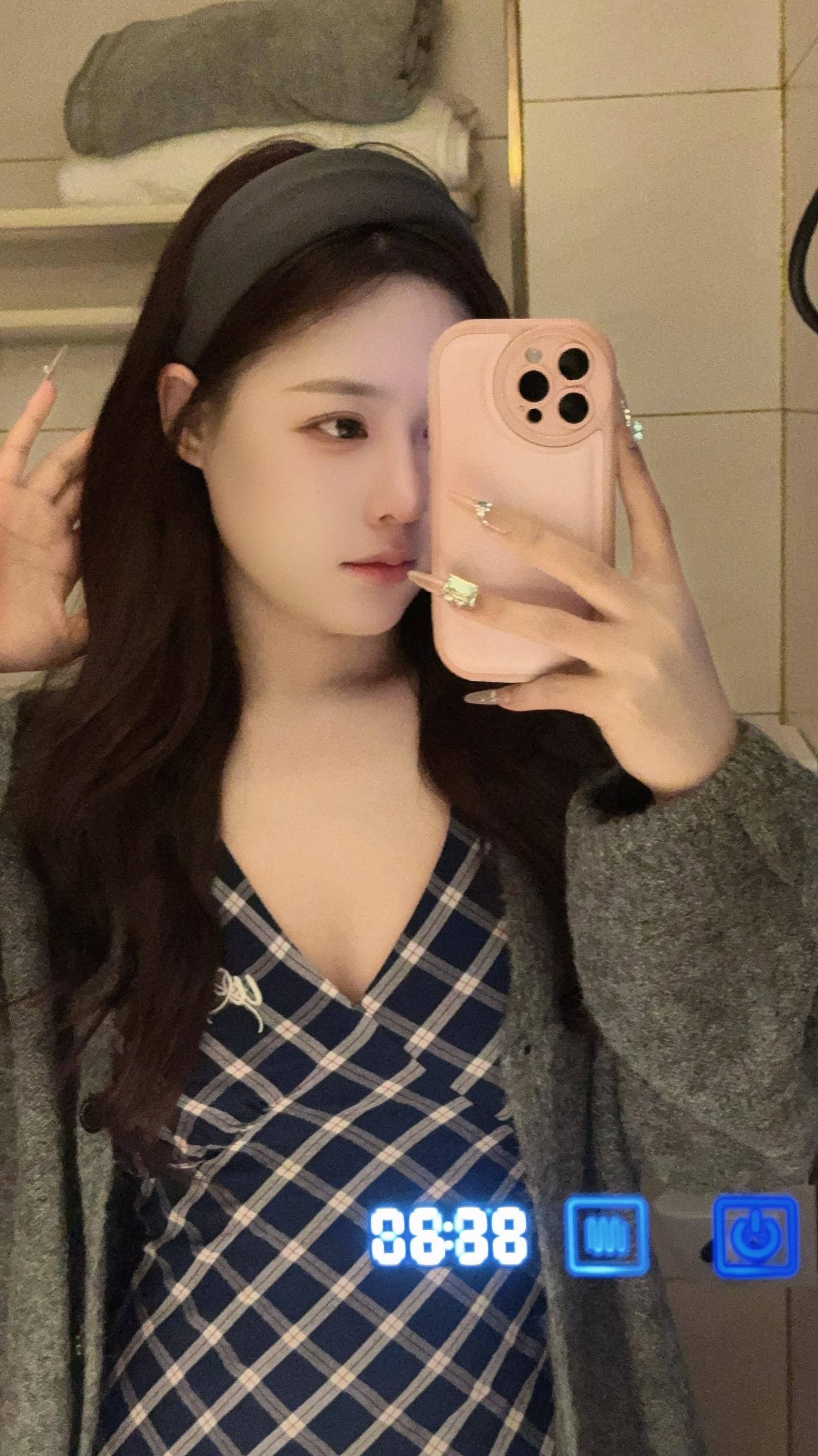 那些费尽心思对你好的瞬间 我没想过回报 只想让你开心