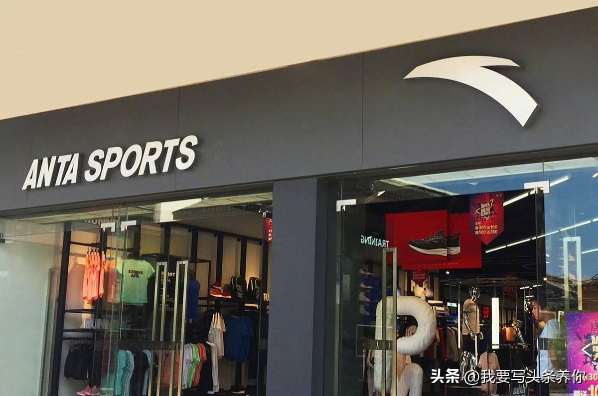 丁世忠这波操作确实让人服气。
香港大埔宏福苑发生五级火灾不到一天，安踏就宣布捐赠