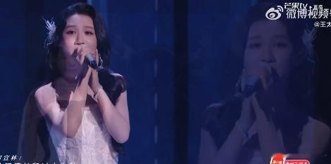 何宣林 我是民选黑马 原本以为何宣林只是颜值高，结果城北的花舞台直接打脸！她唱歌