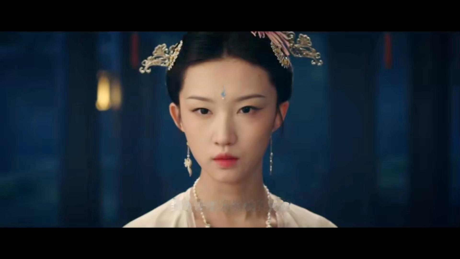 我的评分：[星星][星星][星星][星星][星星]爱上的男人是女作家的灵魂爱上一