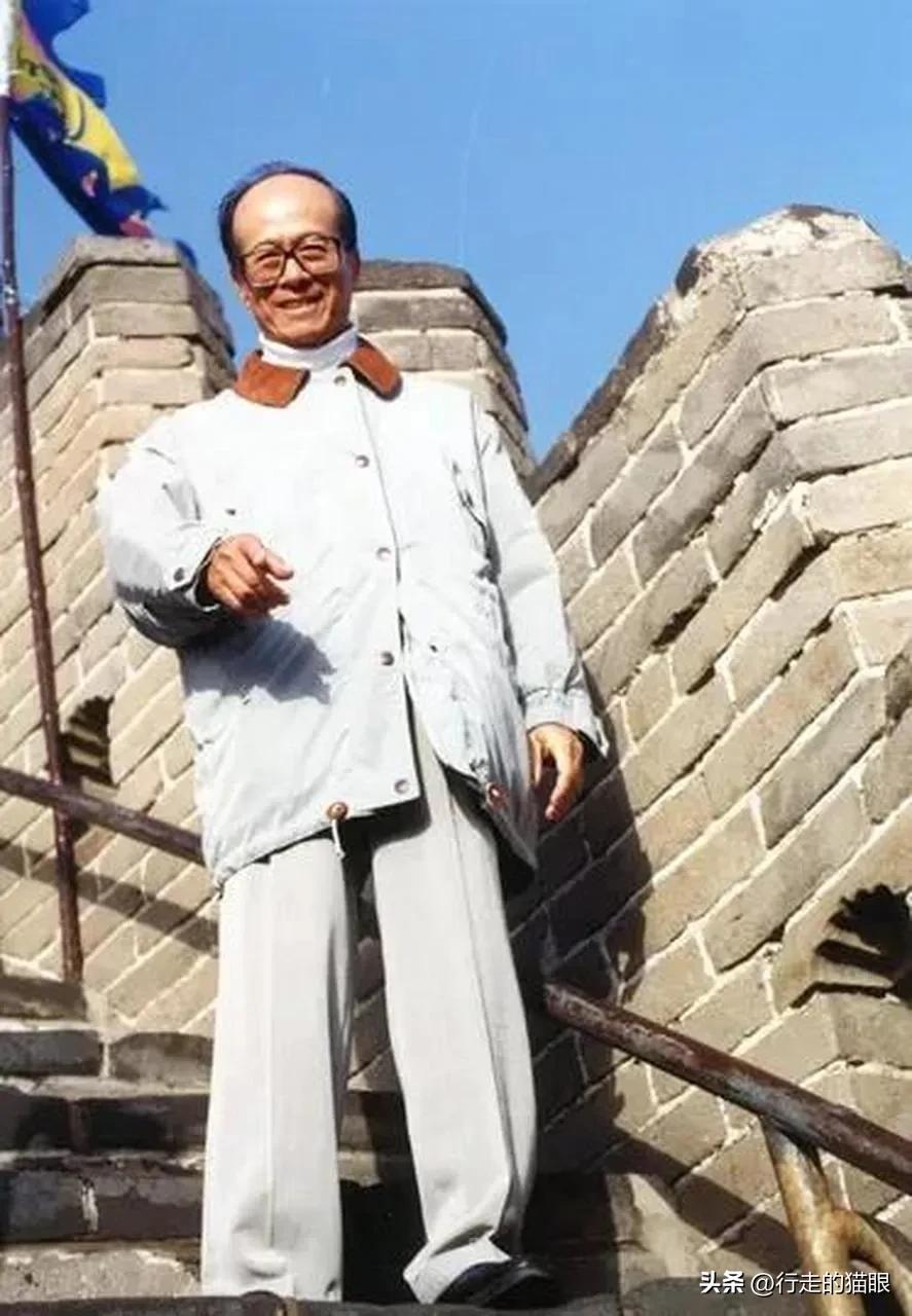 1978年，李嘉诚登长城的照片。李嘉诚的成功靠的是什么
