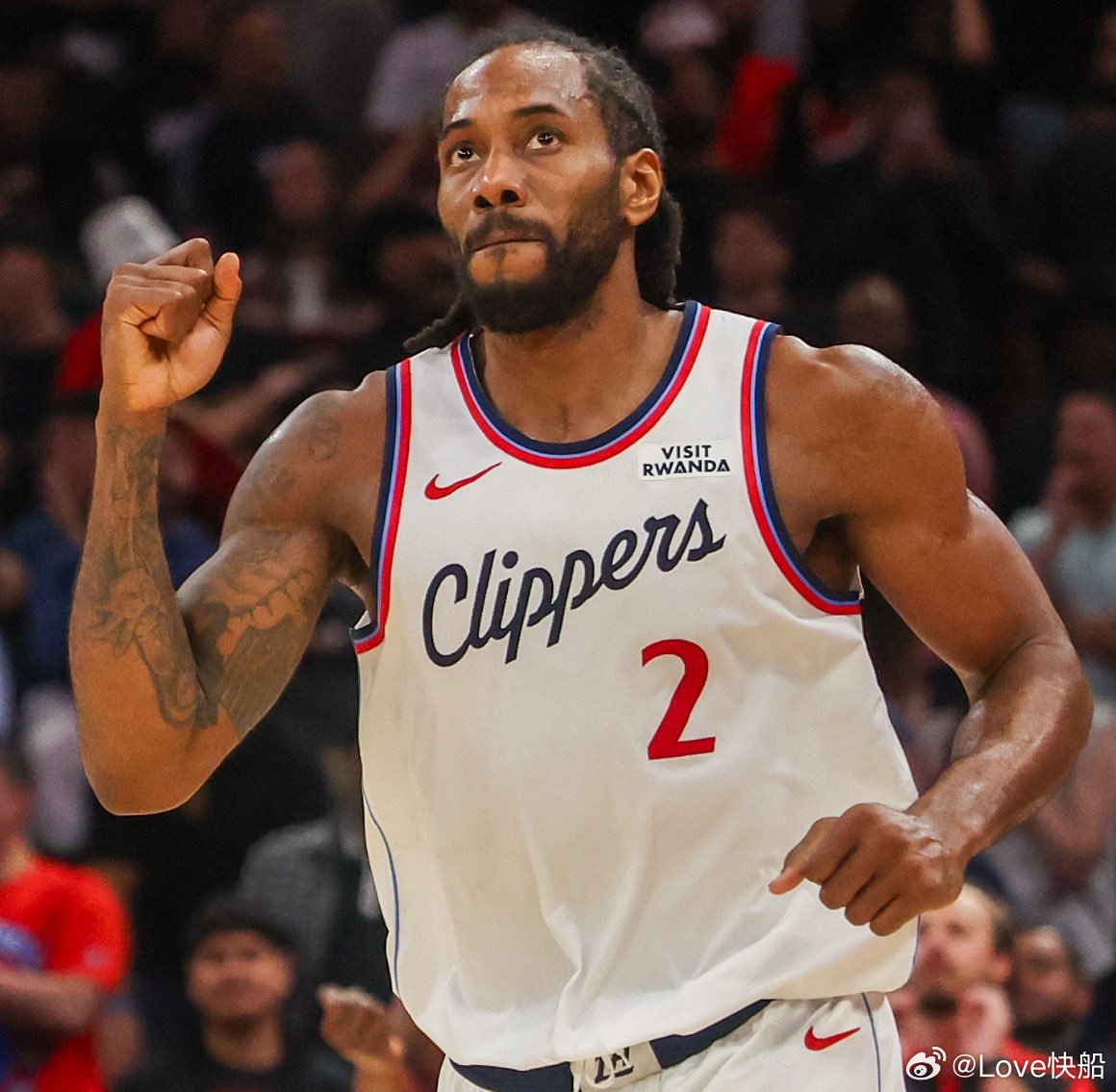 据美媒统计，NBA历史上34岁及以上球员连续得分20+场次排行：• 39场 — 