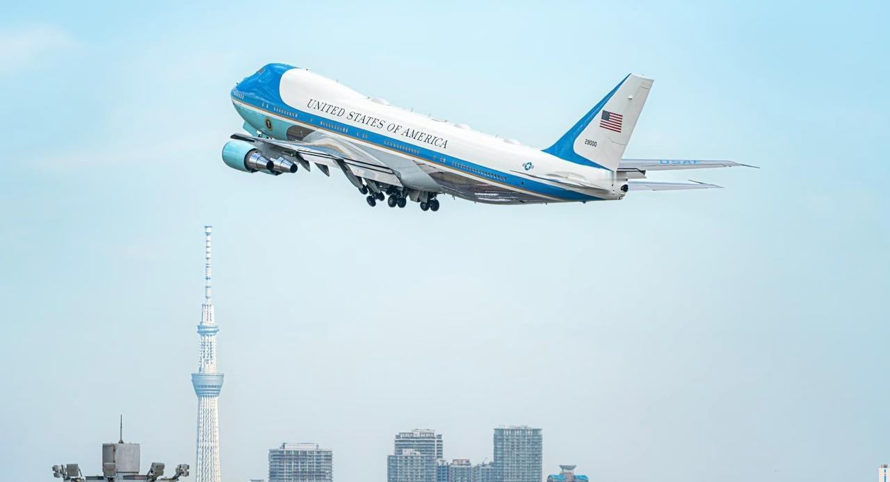 空军一号（SkyLens_YouKai 摄影） ​​​