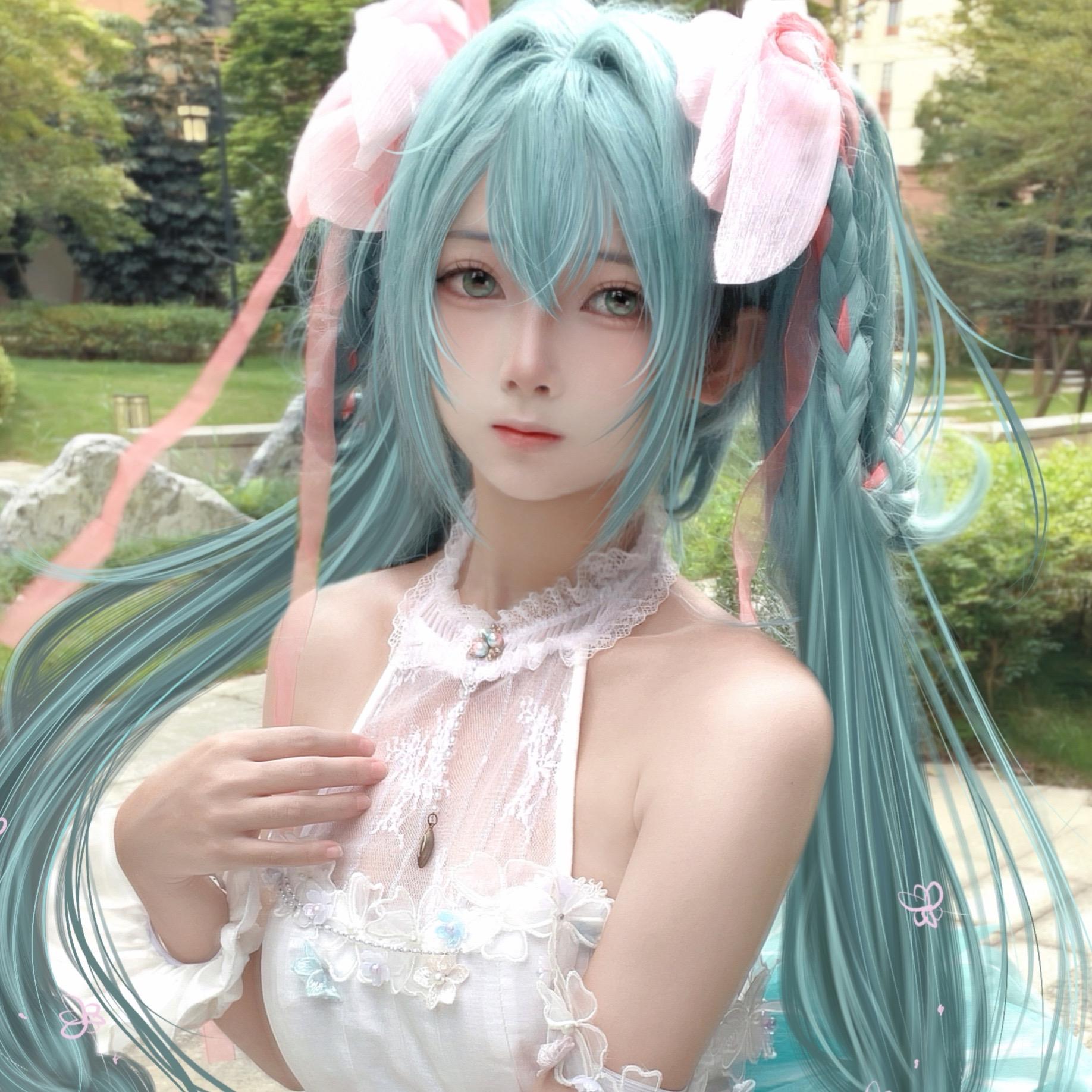 初音未来cos 花篮谷