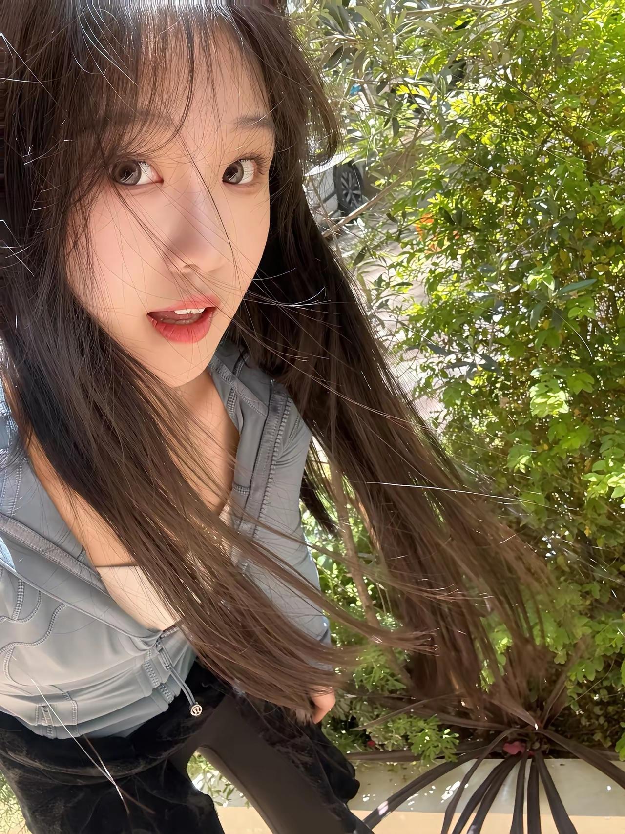 女生如何穿搭看起来时尚更有品味呢