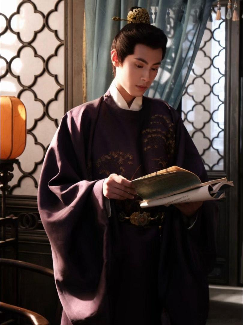 花开锦绣里的原生家庭花开锦绣塑造的原生家庭花开锦绣 大家族看似光鲜亮丽，内里处处
