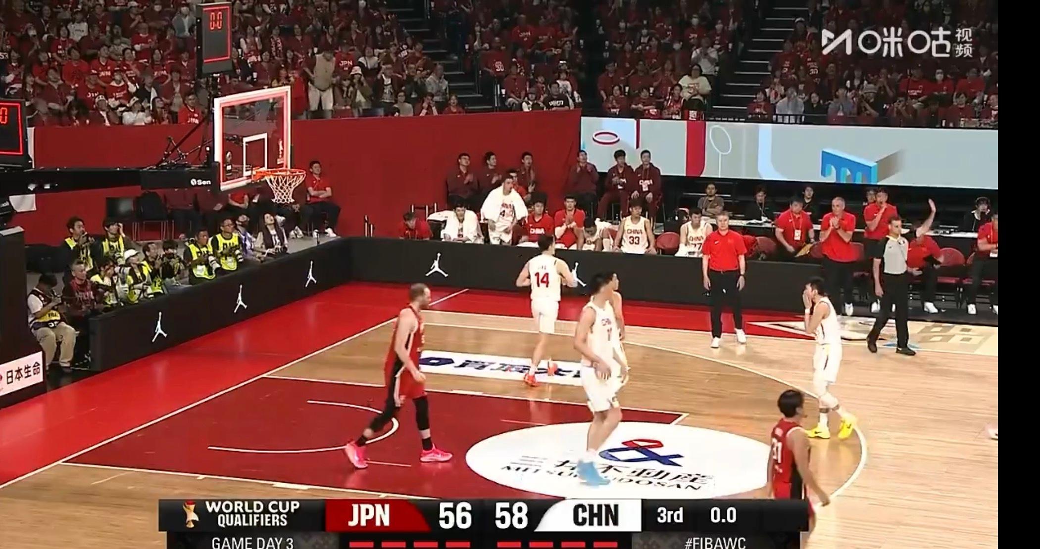 第三节打得好啊，反超了！！！继续保持！！！ 