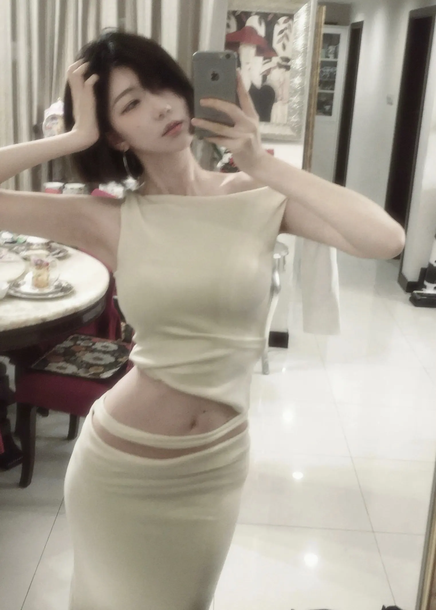 白