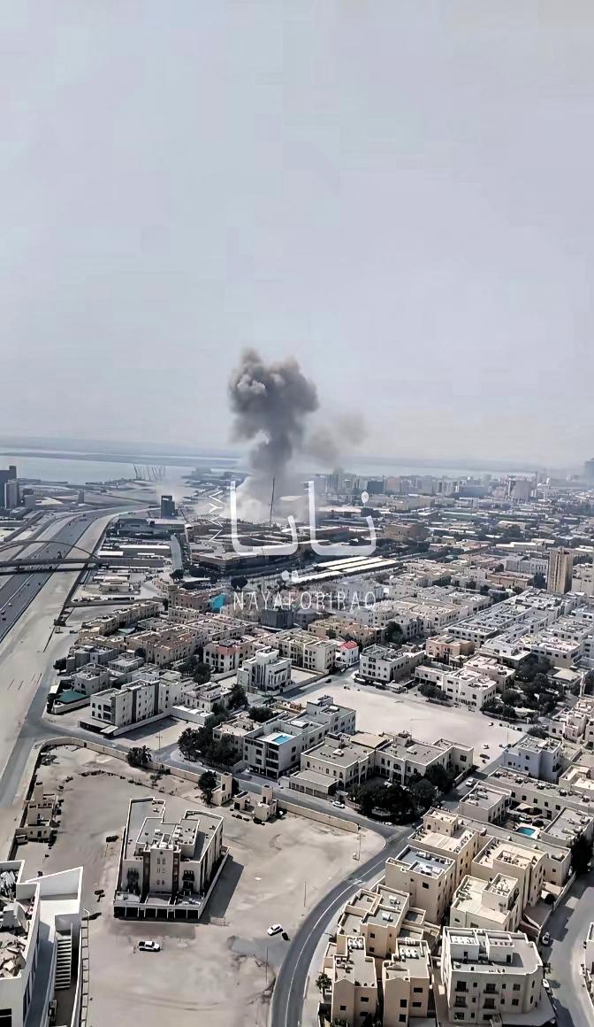 迪拜突发爆炸！伊朗导弹直扑阿联酋，这波反击比以往任何一次都更有威慑力，直接把战场