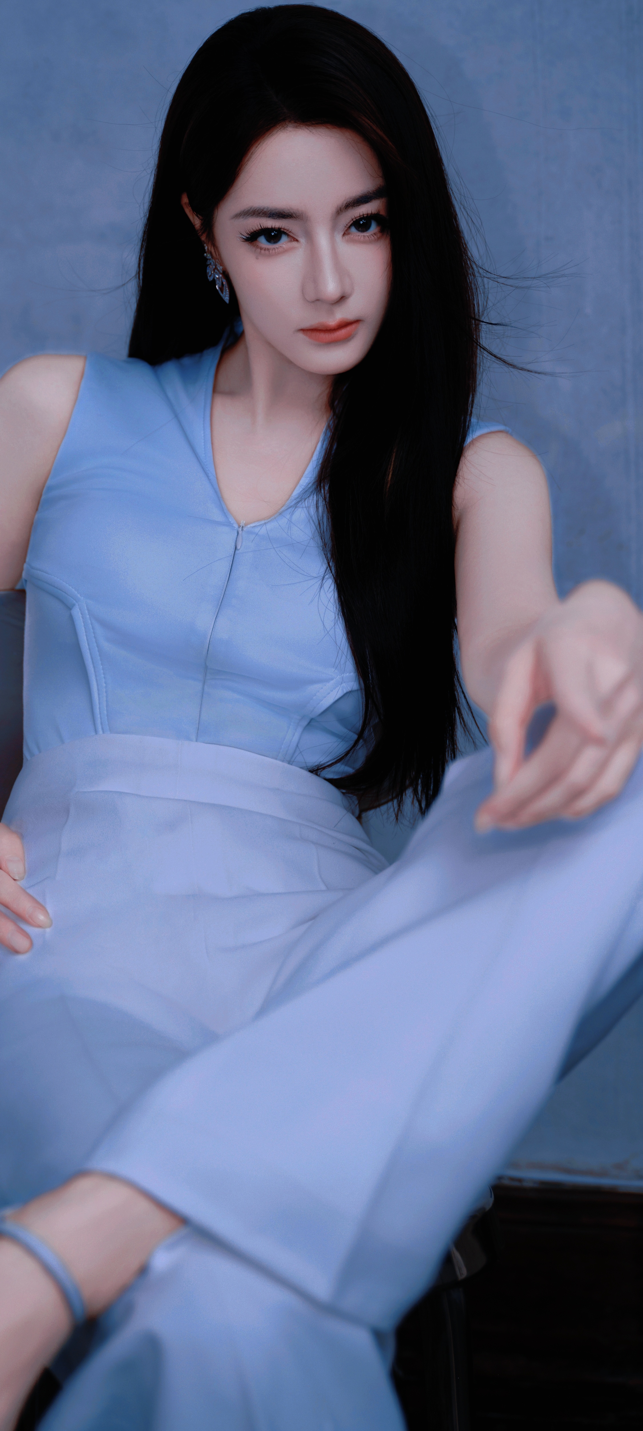 迪丽热巴 路虎卫士女总裁❤️路虎卫士全驭代言人迪丽热巴