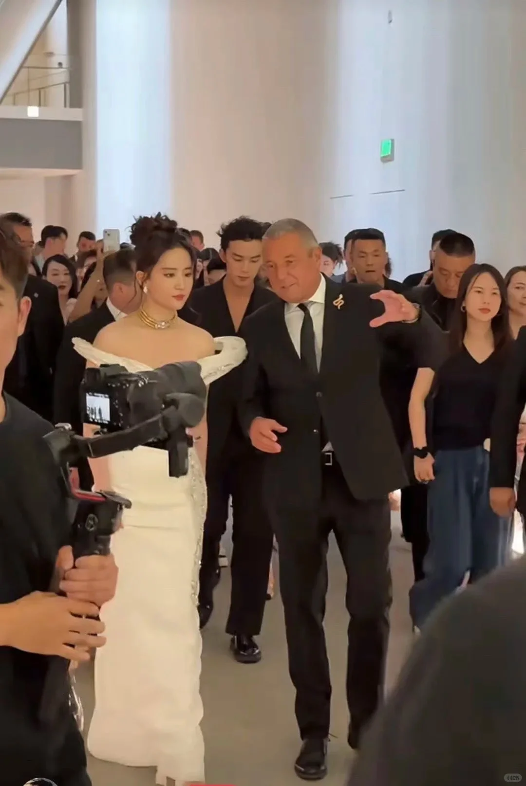 工作汇报现场