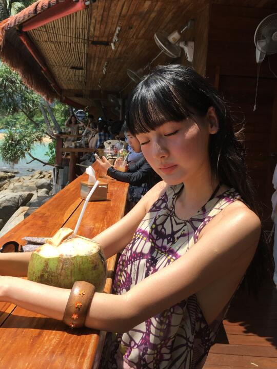 热到昏厥的悬崖餐厅😡