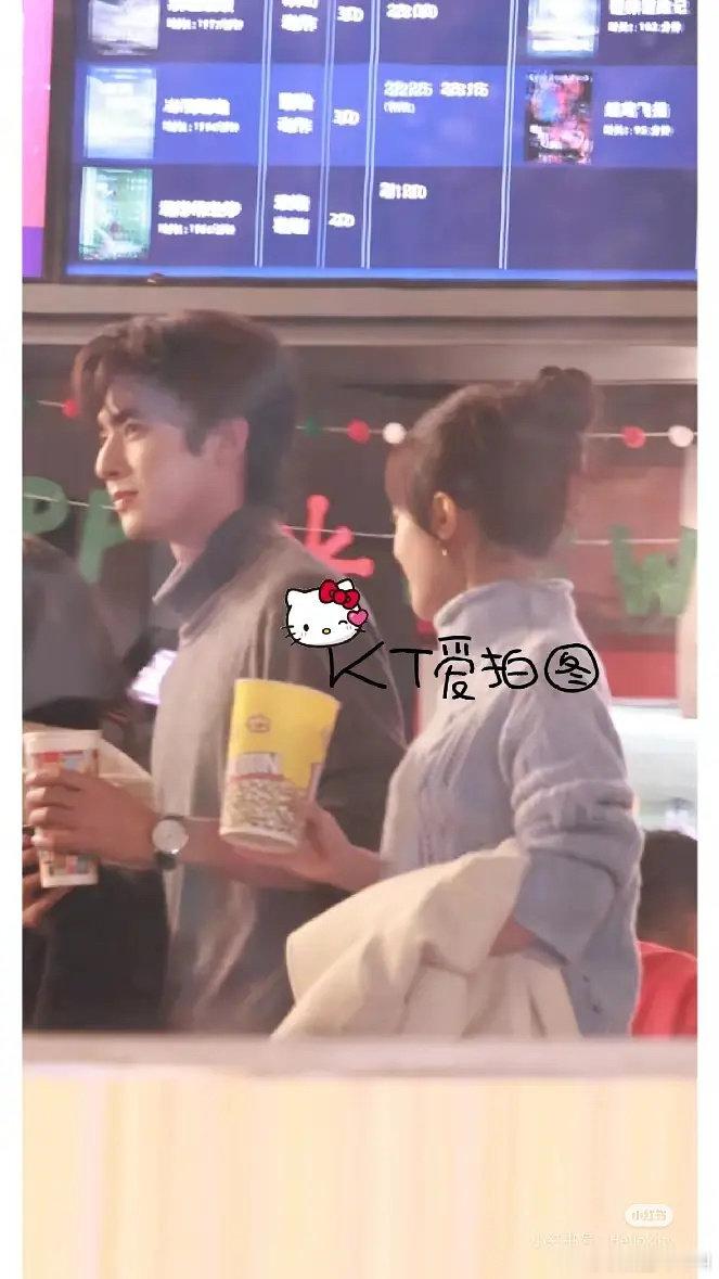 宋威龙和赵今麦主演的《骄阳似我》路透来啦！看到他们在片场的身影，让人愈发期待这部