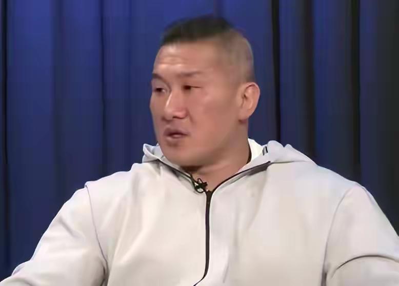 网红“馆长”：大陆和台湾是一家人台湾网红“馆长”的发声，彰显了两岸同根同源的事实