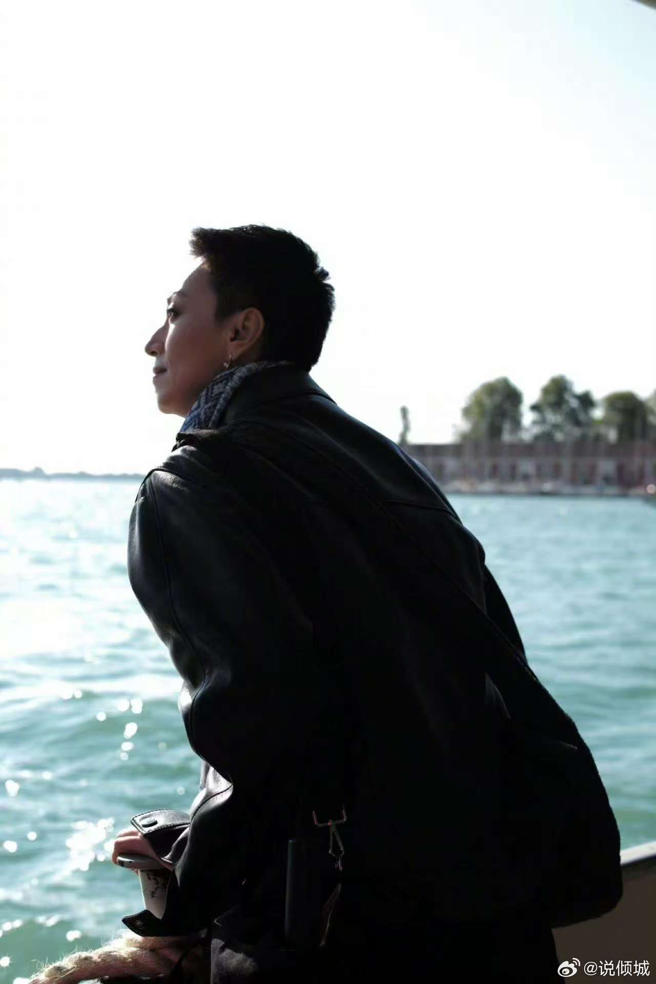 毕方杰拒绝在日本发展赔钱回国初代国模的格局，看毕方杰就懂！拿下日本银座核心广告牌