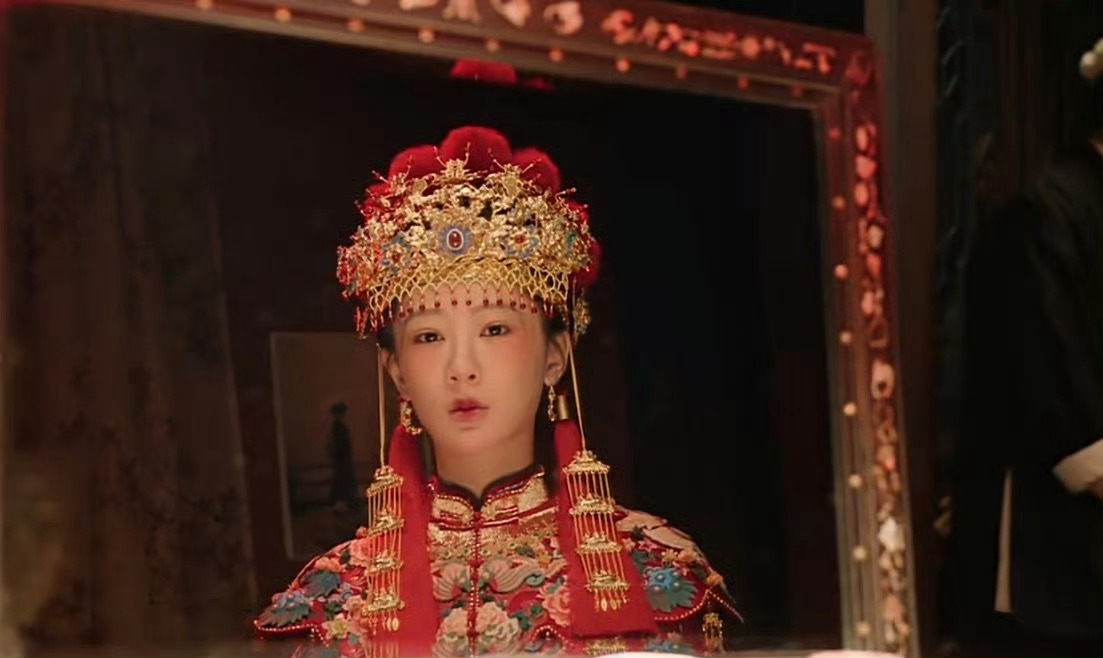 杨紫这个民国嫁衣有恐怖片的味道了玉兰花开君再来