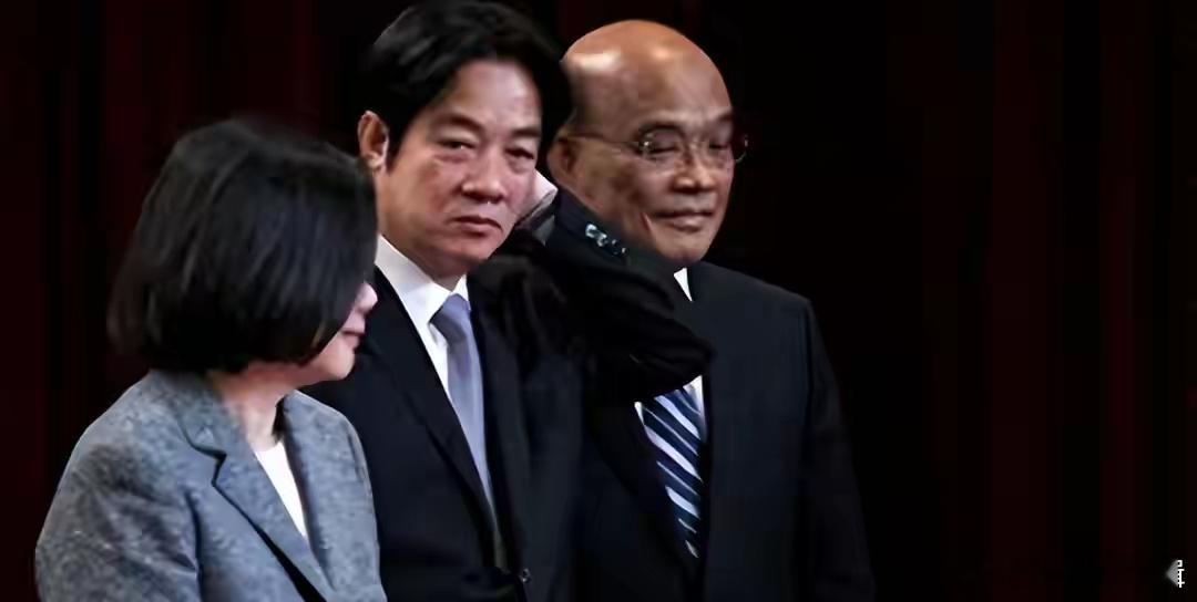 很多人只看见“台独”分子在政坛上上蹿下跳，却很少深挖他们的家族来路。撕下光鲜的政