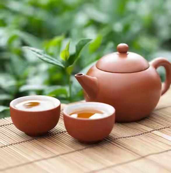 我在菜市场砍价，摊主说我是“快乐小貔貅”
 
每周六早起去菜市场，我都会感到很快