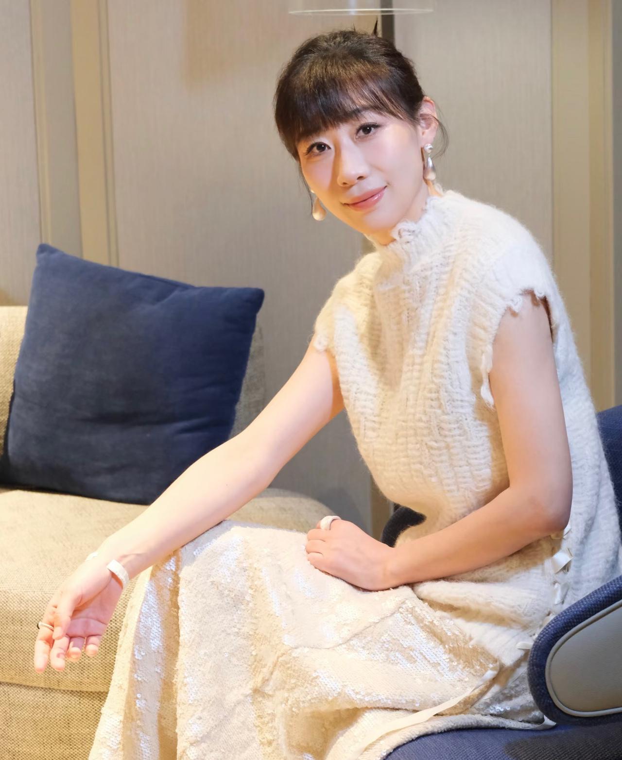 观众要坐不住了 他们怎么也想不到， 任素汐当年被曝插足婚姻，原配公开指责，网友骂