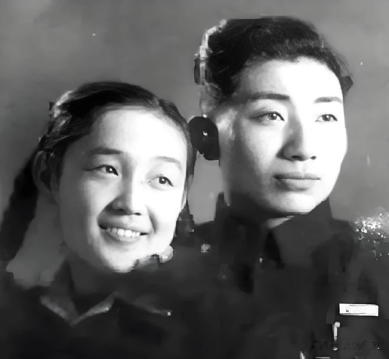 1950年9月，志愿军工程兵战士姜士民即将随军开赴朝鲜战场。出发前数日，女友赵雪