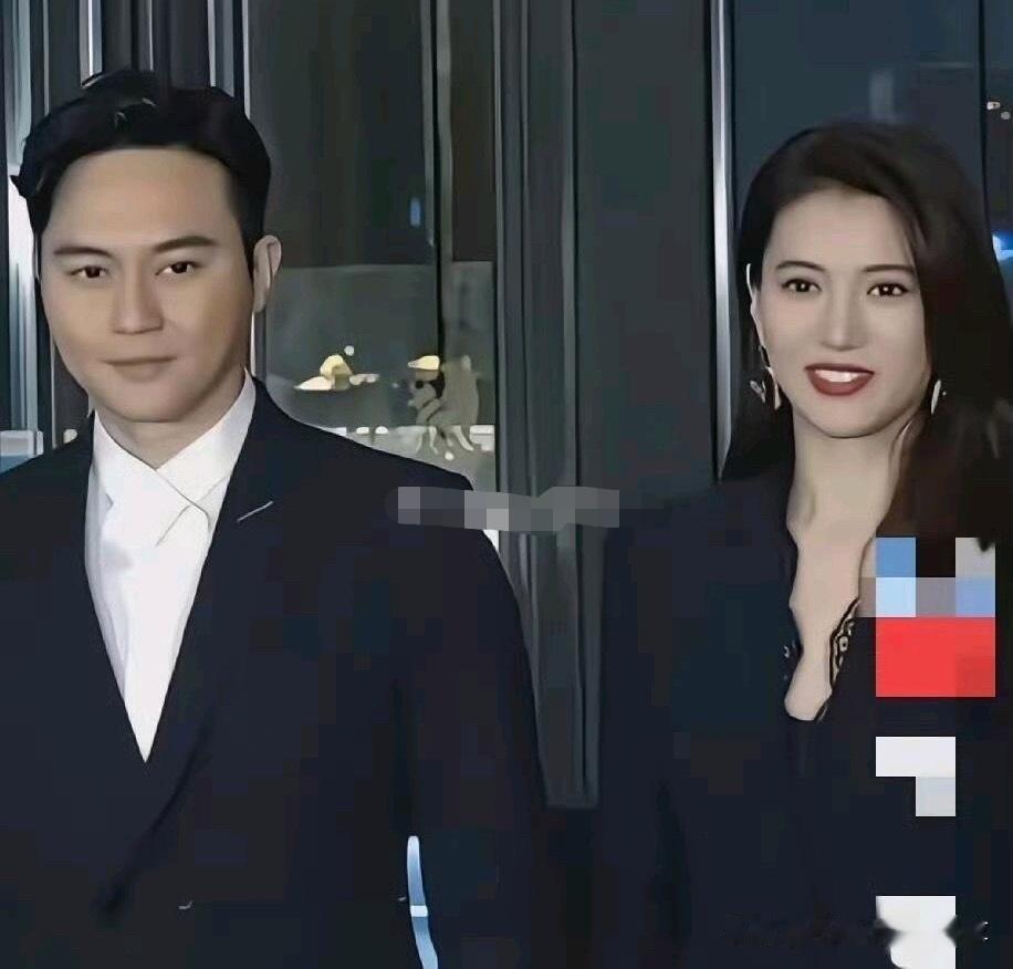以前在荧幕中经常看到袁咏仪时觉得她很一般，但她只要精心修饰之后，整个人就显得特别
