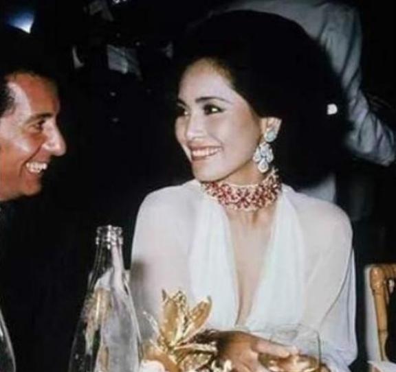 1959年，印尼总统秘密访日，得知此人好女色，日本高层专门为他挑选了一名19岁的