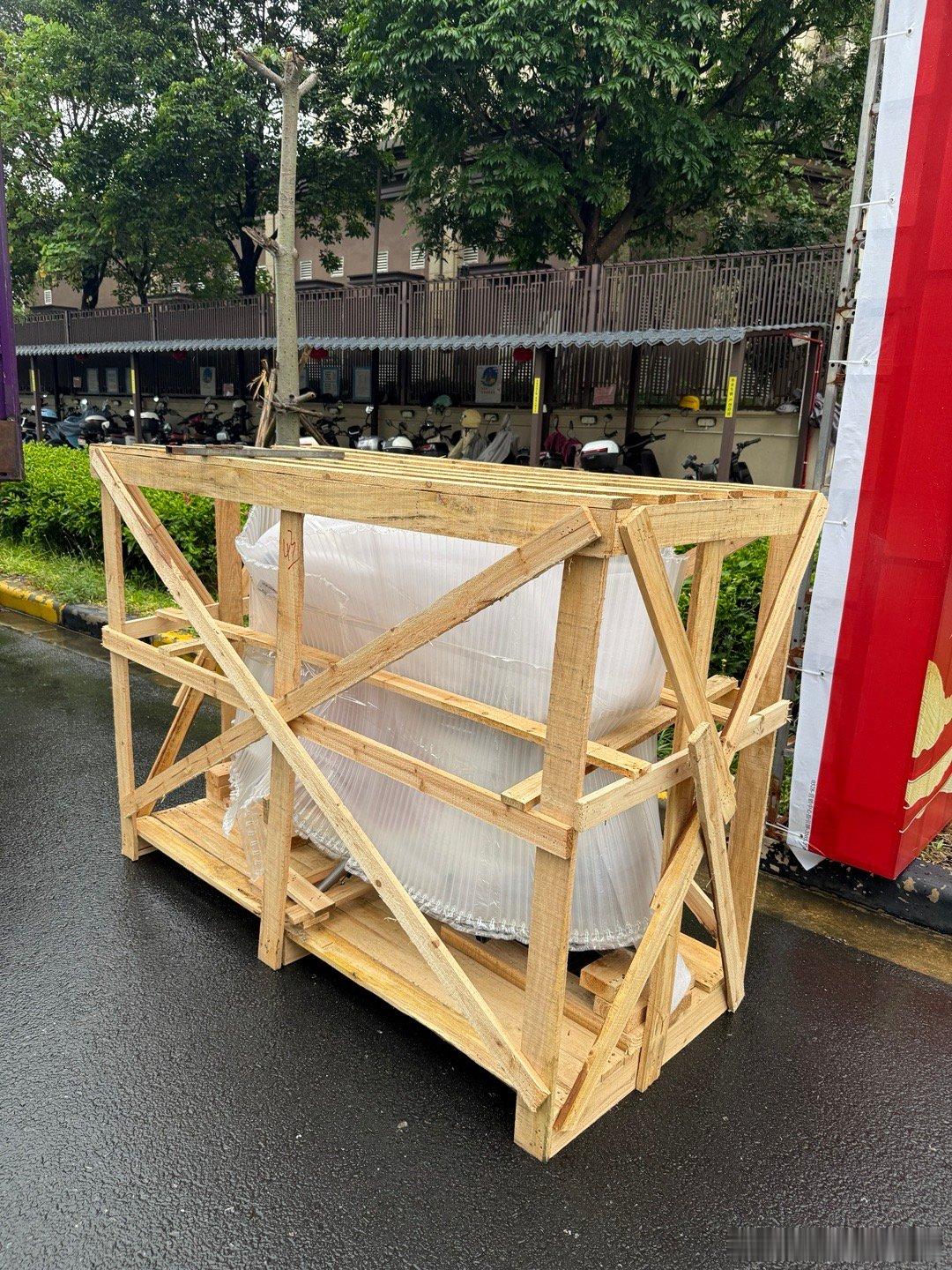 喜提新车，第一台两轮车[笑而不语]欧尼茜茜九号 ​​​