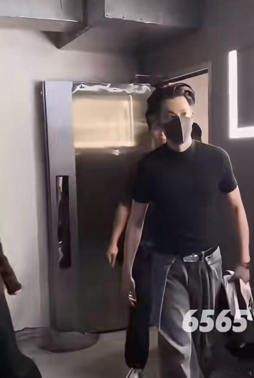 王鹤棣长沙活动造型，太帅啦，哇哇哇哇 