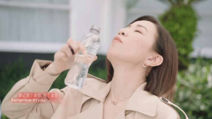 新闻女王1圆满结局是假的新闻女王2 谁懂啊！之前还为上季三人和解的画面感动，结果