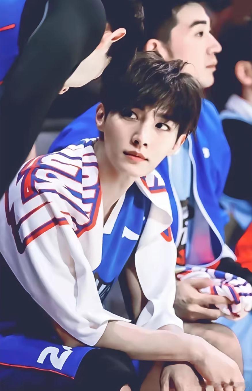 炎亚纶：“我的生活远比你们想象的要精彩”……这回我们可真是见识到了好.炸.裂炎亚