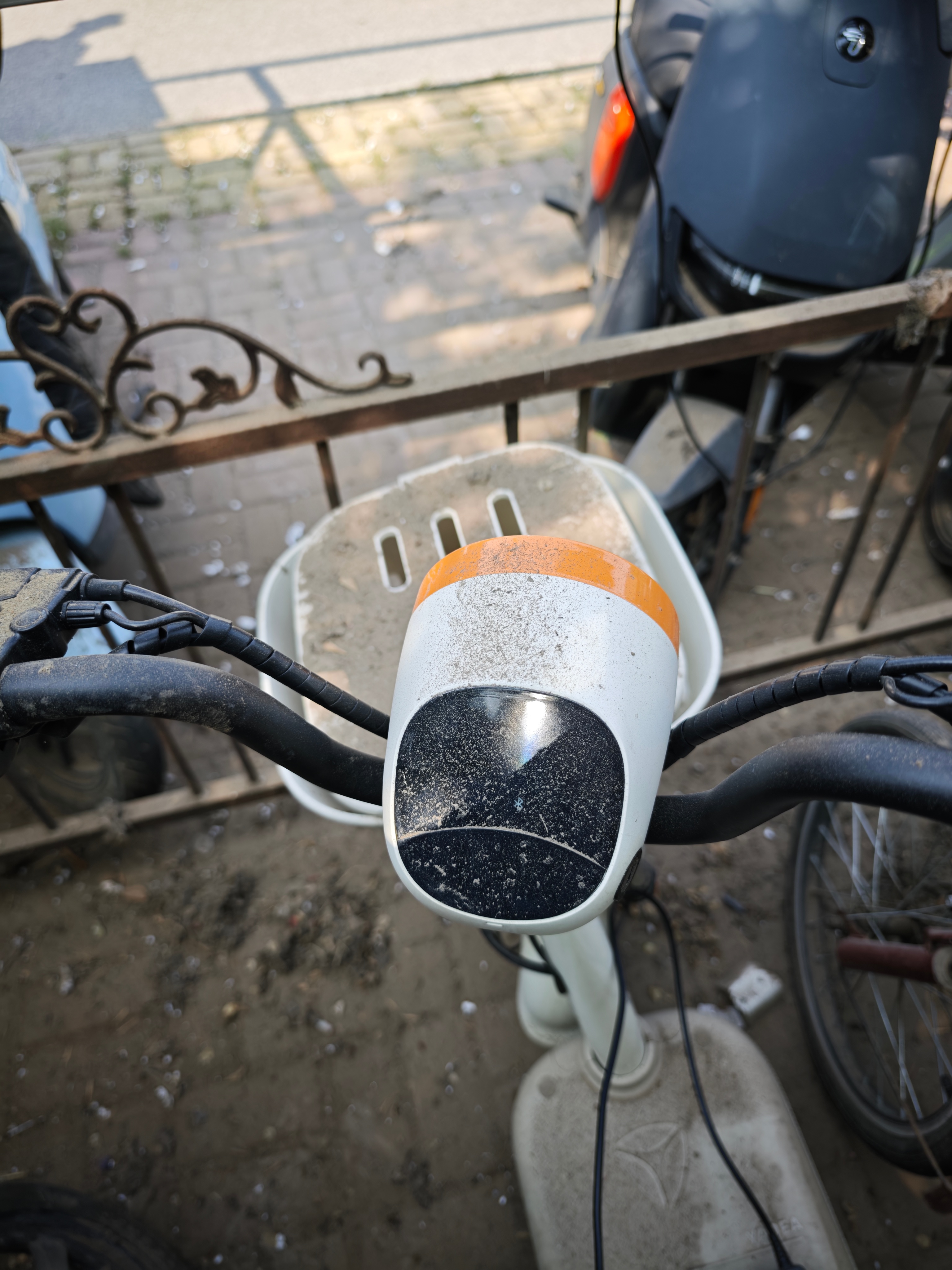 喜提一辆小灰车……