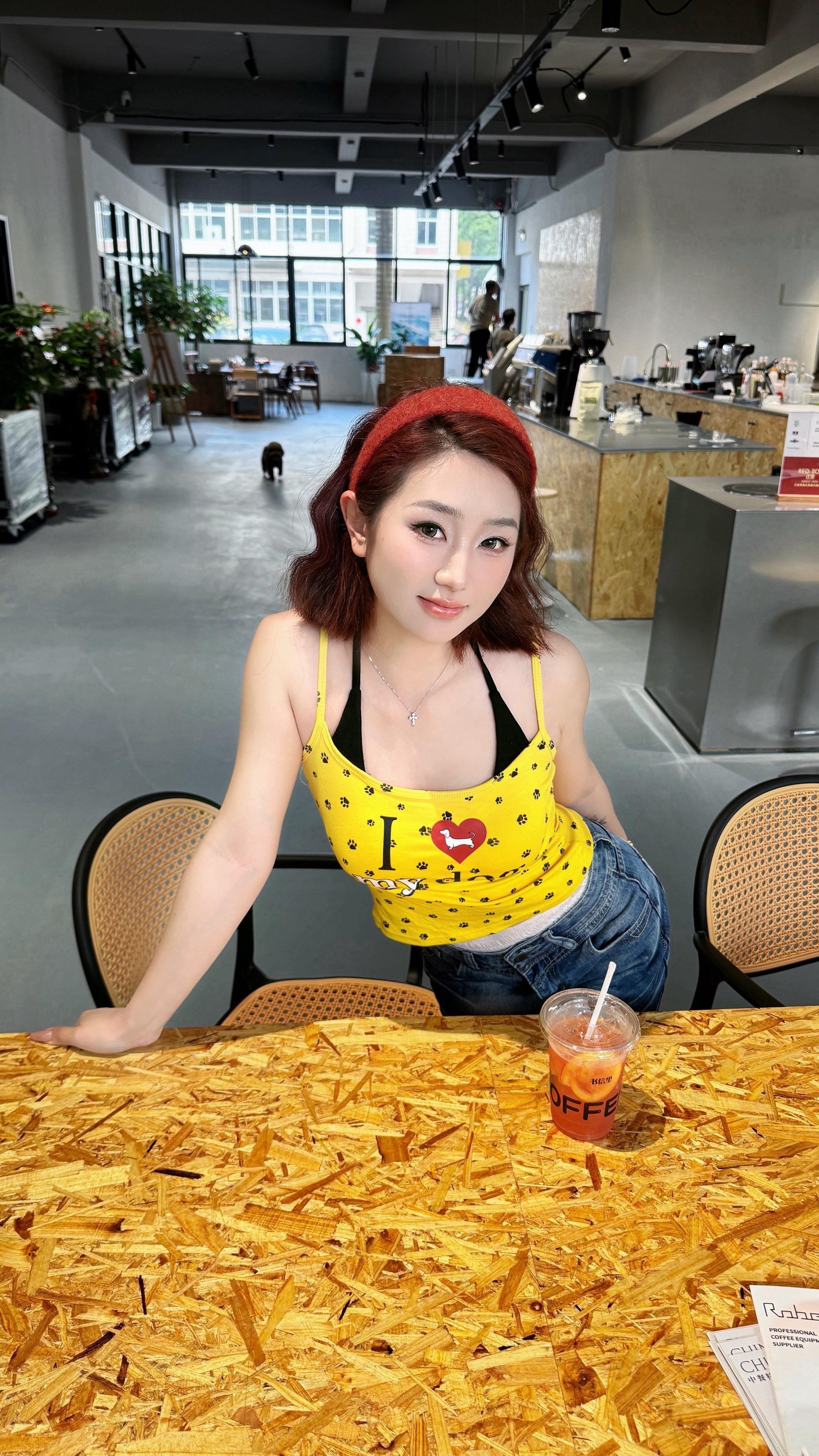 多尝试不同风格 你会发现 你原来有这么多种“美”