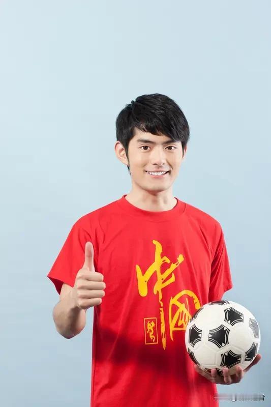 中国U23男足3∶0完胜越南队，历史性闯入U23亚洲杯决赛，这支青年军究竟藏着怎