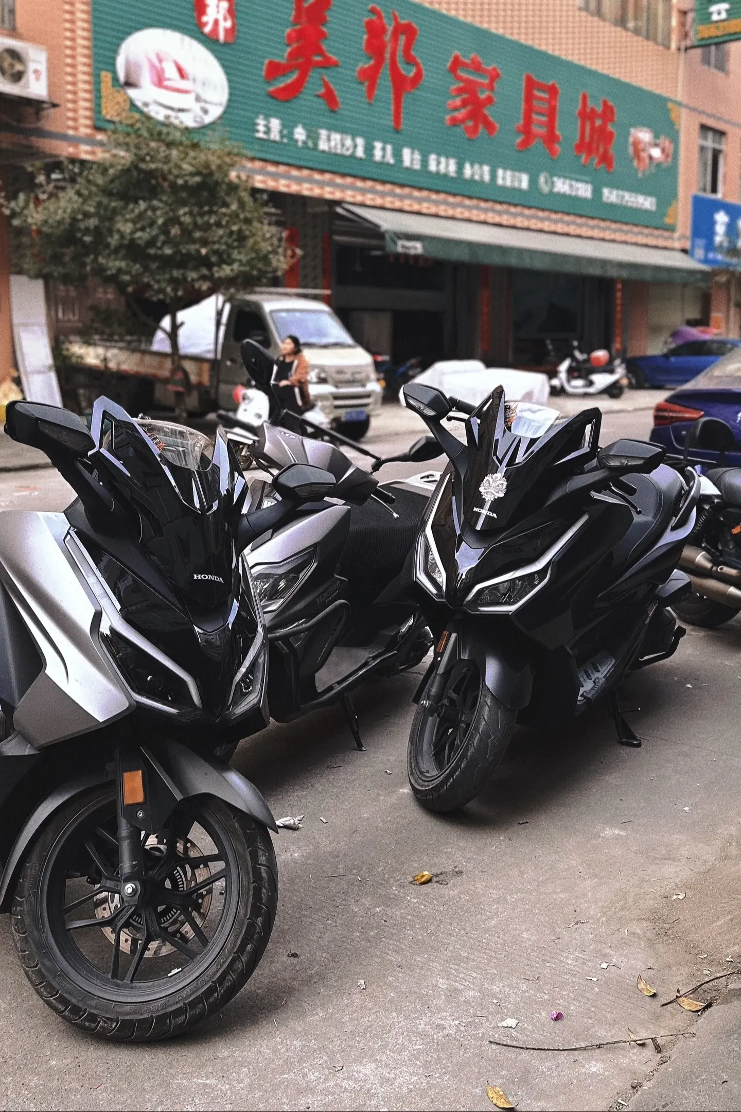 买一台破单缸佛沙，都要经过媳妇同意。你垂头丧气的模样，实在对不起意气风发的曾经